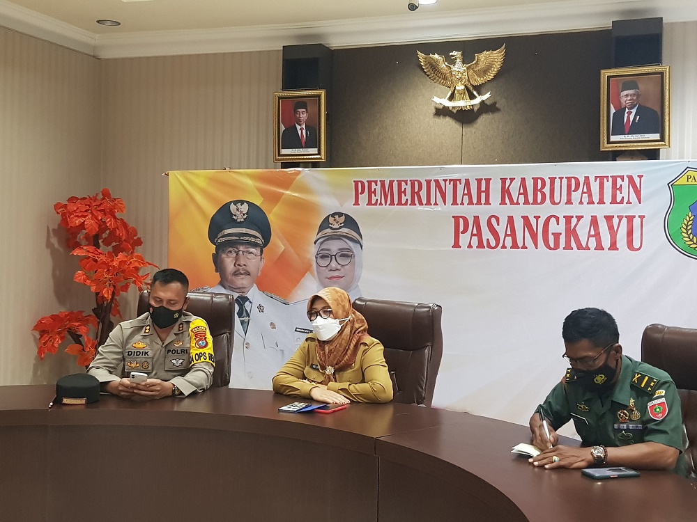 Wabup Pasangkayu Hadiri Pengarahan Presiden Terkait Penanganan Omicron dan Percepatan Vaksinasi Booster